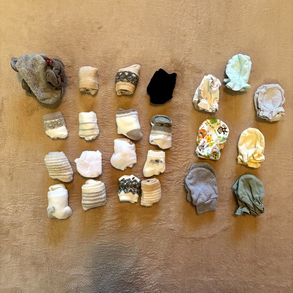 The Unbranded Brand Other - Baby Boy Sock & Mittens Bundle – 24 Pieces Total (17 Socks 7 Mittens) Mixed size